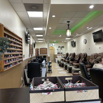 Kathy Nail - Interior - Nail Salons Near Me - Houston, Texas
