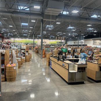 Sprouts Farmers Market - the inside of a grocery store - Grocery Near Me - Jupiter, Florida