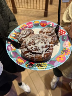 Main Street Bakery by null
