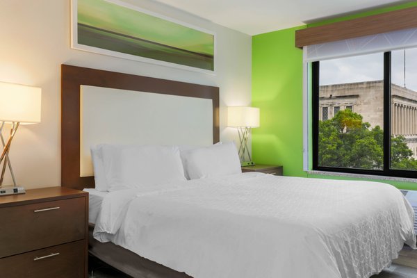 Holiday Inn Express & Suites Fort Worth Downtown by IHG by null