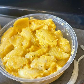 Horn Barbecue - Mac and cheese - Barbeque Near Me - Oakland, California