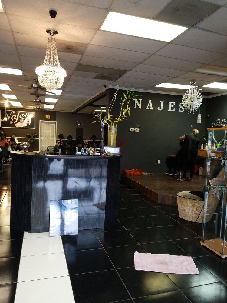 Naje's Hair Studio Photos