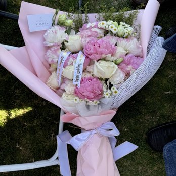 Vi Flora - Floral Designers Near Me