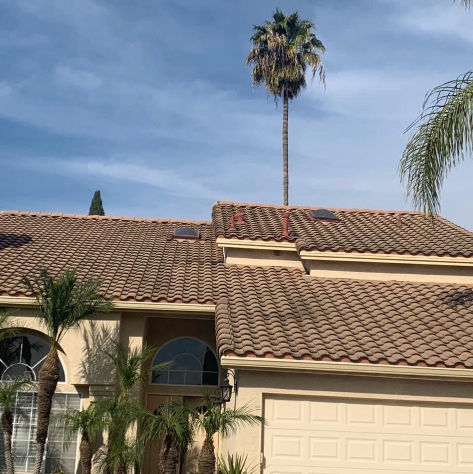 Slide of R&A Roofing