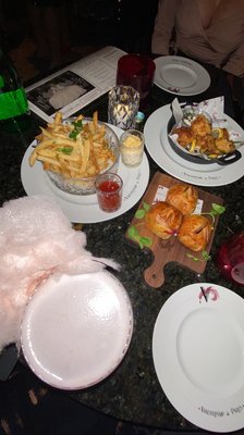 Vanderpump à Paris by null