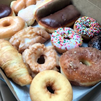Munchkins Donuts Shop - Bakeries Near Me - Covina, California Munchkins Donuts Shop - Bakeries Near Me - Covina, California