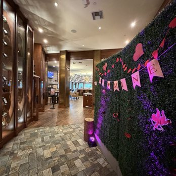 Bin 189 - the entrance - New American Near Me - Lake Arrowhead, California Bin 189 - the entrance - New American Near Me - Lake Arrowhead, California
