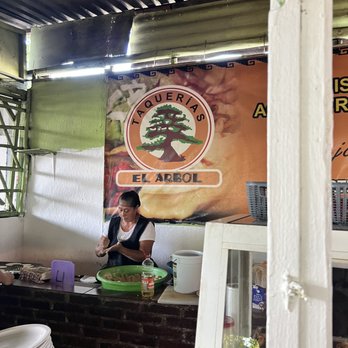 El Arbolito - Making fresh tortillas - Mexican Near Me - Chacalal, ROO