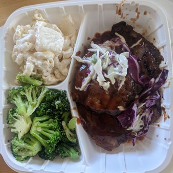 Kahai Street Kitchen - Nice presentation!  Guava brisket - Salad Near Me - Honolulu, Hawaii