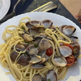 Divine Creazioni - Linguini con cozze - Italian Near Me - Matera, Montana
