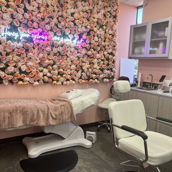 Brows By Mari - Studio - Waxing Near Me - Downey, California