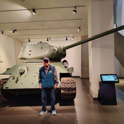 Imperial War Museum - WW2 Soviet T34/85 medium tank with 85mm gun