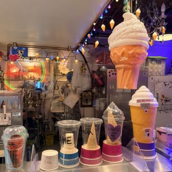 Shy Giant Frozen Yogurt - Ice Cream & Frozen Yogurt Near Me - Seattle, Washington Shy Giant Frozen Yogurt - Ice Cream & Frozen Yogurt Near Me - Seattle, Washington