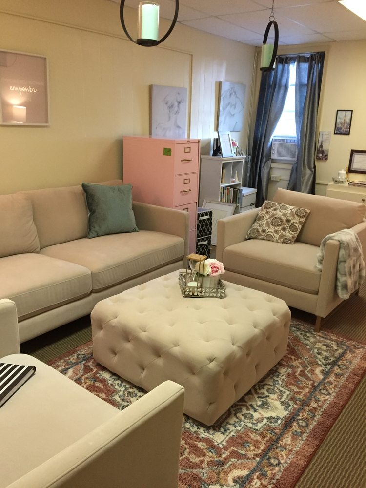 Embrace Life - grief counselor in Norfolk, VA