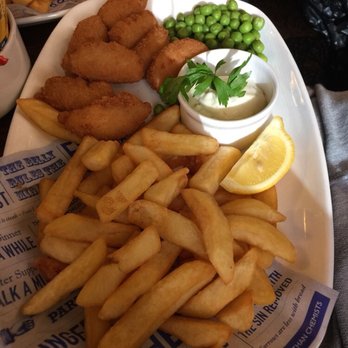 St Stephen's Tavern - Scampi and chips. Just okay I would not order again as it tasted like a kids meal - Fish & Chips Near Me - London, XGL