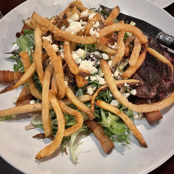 The Pullman - Steak Salad - New American Near Me - Glenwood Springs, Colorado