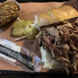 Pulled Pork Sandwich with Baked Beans Pulled Pork Sandwich with Baked Beans