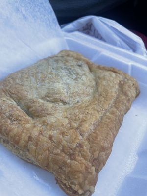 Meal in a Pie by null