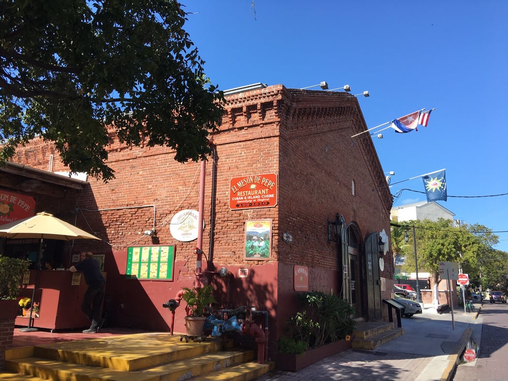 El Meson De Pepe's Restaurant & Bar