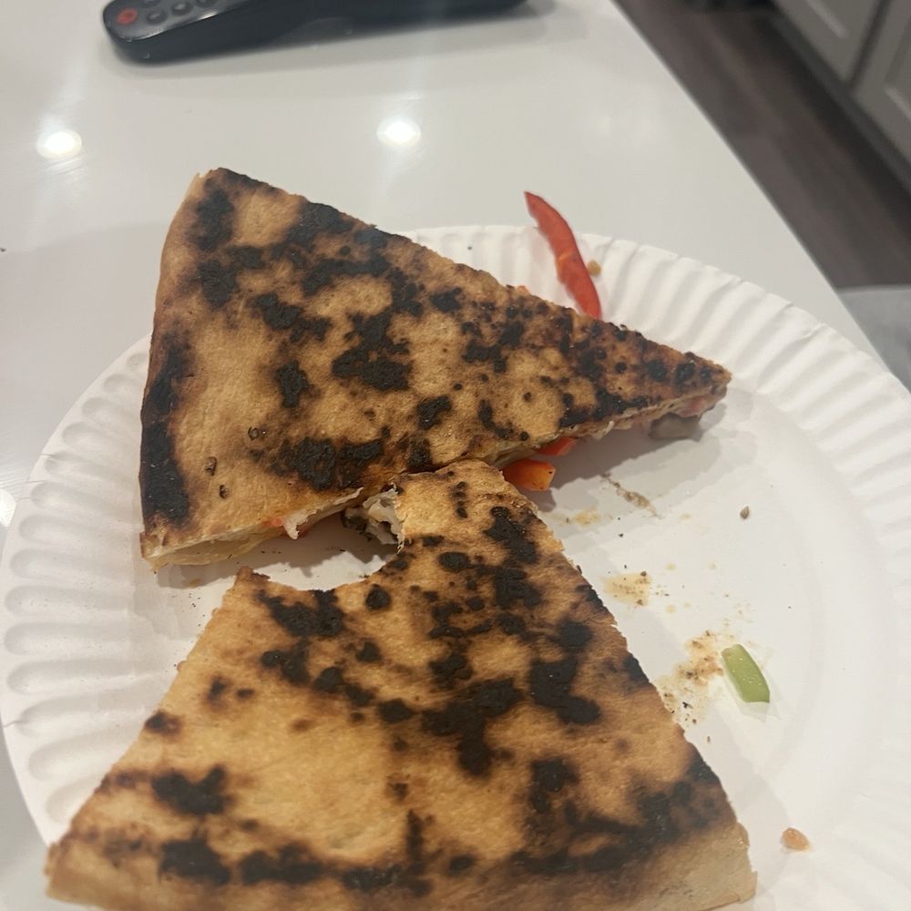 Retro Pie - Burnt pizza - Pizza Near Me - Manteca, California Retro Pie - Burnt pizza - Pizza Near Me - Manteca, California