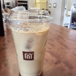 Iced honey latte, less sweet Iced honey latte, less sweet