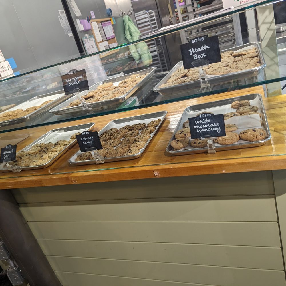 Tony Cannoli Sweets & Eats - Desserts Near Me - Southgate, Michigan Tony Cannoli Sweets & Eats - Desserts Near Me - Southgate, Michigan