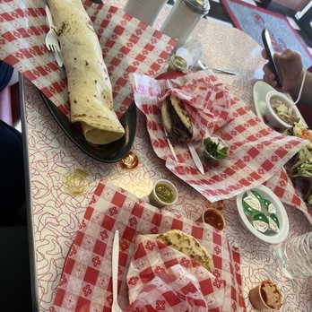 Bonny's Cafe - Supreme burrito - Cafes Near Me - El Paso, Texas