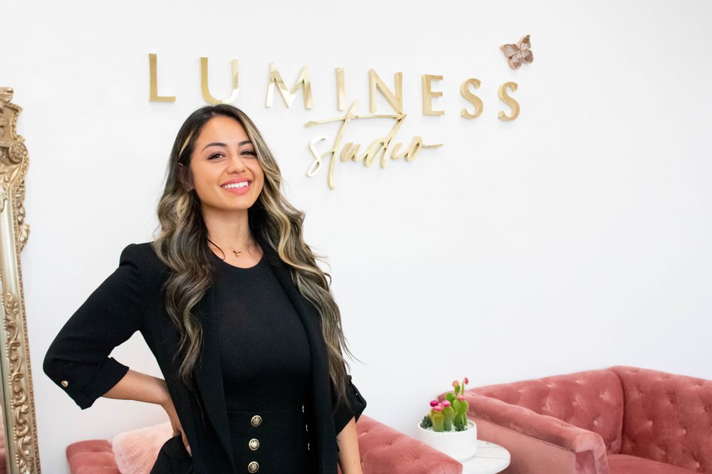 Luminess Studio Logo