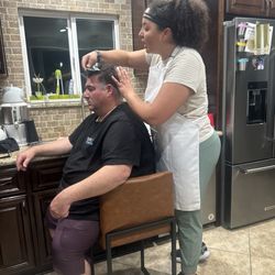 Lice Free Care - Vanessa combing through my husbands hair