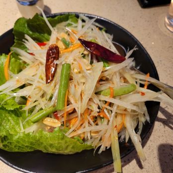 Khao Hom - Papaya salad - Thai Near Me - Hayward, California
