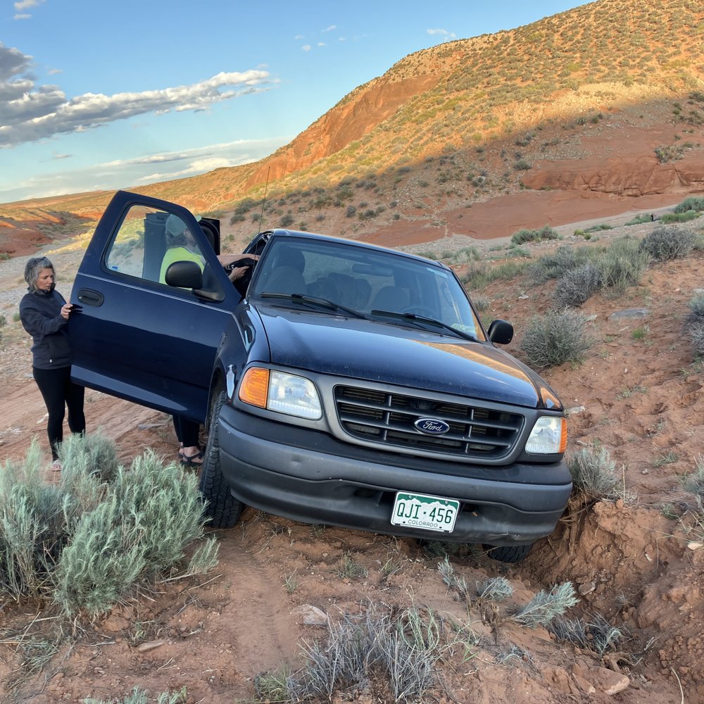 Alexander Towing - Towing Near Me - Hanksville, Utah Alexander Towing - Towing Near Me - Hanksville, Utah