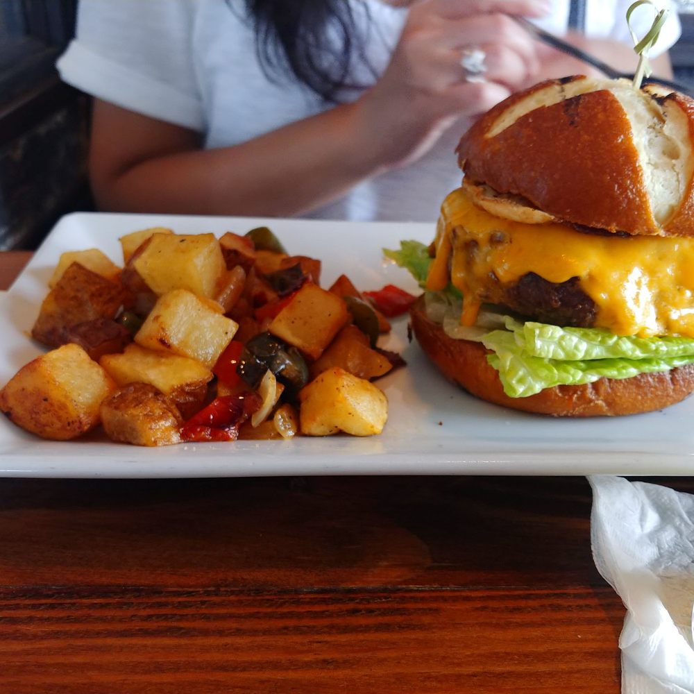 Gantry Bar & Kitchen - New American Near Me - Long Island City, New York