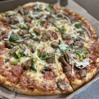 Marco's Pizza - Deluxe - Pizza Near Me - Pearland, Texas Marco's Pizza - Deluxe - Pizza Near Me - Pearland, Texas