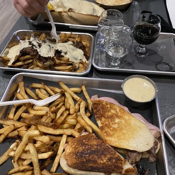 First State Brewing Company - El Cubano Sandwich and Cheesesteak poutine - New American Near Me - Middletown, Delaware First State Brewing Company - El Cubano Sandwich and Cheesesteak poutine - New American Near Me - Middletown, Delaware