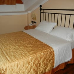 La Macchia - Our small but charming room.
