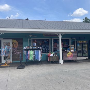 Adventure Island - Gift shop - Water Parks Near Me - Tampa, Florida