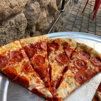 Fratelli Pizza - Pizza Near Me - Flagstaff, Arizona