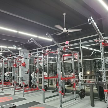 Lift-STL - Rack city - Gyms Near Me - Saint Louis, Missouri