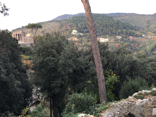 Villa Gregoriana by null