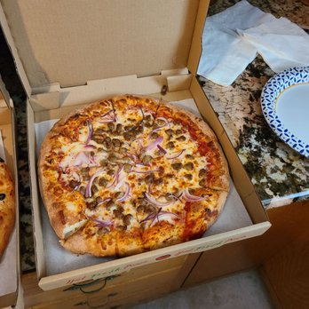 Papa Pizza Pie - Red onion and sausage medium pizza - Pizza Near Me - Fullerton, California Papa Pizza Pie - Red onion and sausage medium pizza - Pizza Near Me - Fullerton, California