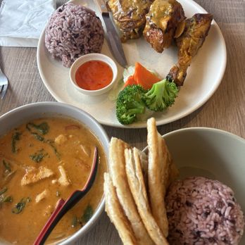Bowl And Plate Eatery - BBQ Chicken dish Panang Curry - Asian Fusion Near Me - Anaheim, California Bowl And Plate Eatery - BBQ Chicken dish Panang Curry - Asian Fusion Near Me - Anaheim, California