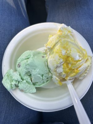 K & R Drive-Inn by null