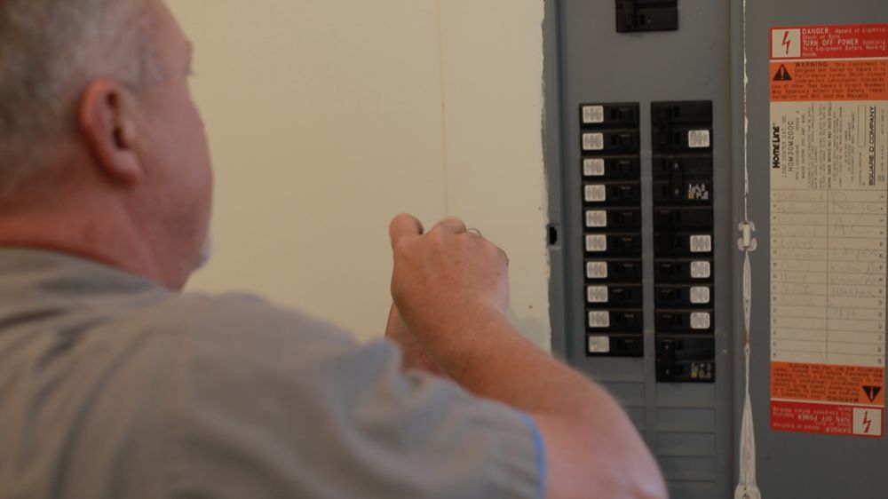 Slide of Blanton's Air, Plumbing & Electric