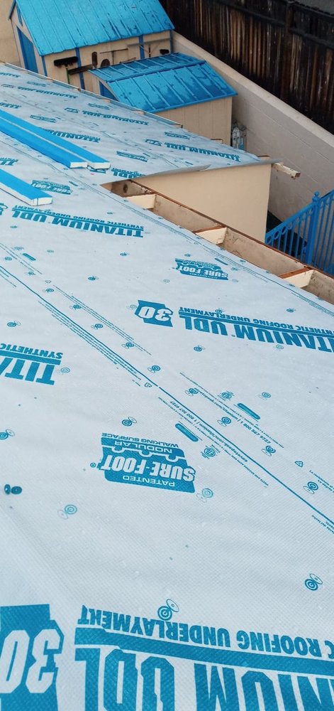 Slide of Berumen Roofing