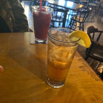 The Green Beetle - Long Island ice tea, Sangria Slush - American Near Me - Memphis, Tennessee