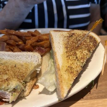 BJ's Restaurant & Brewhouse - California Chicken Club Sandwich with sweet potato fries - Pizza Near Me - Orland Park, Illinois BJ's Restaurant & Brewhouse - California Chicken Club Sandwich with sweet potato fries - Pizza Near Me - Orland Park, Illinois