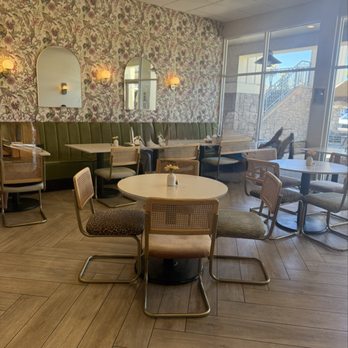 Flora Cafe - Indoor seating - Cafes Near Me - Bonita, California