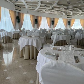 Grand Hotel Aminta - Dinner and Breakfast space. - Hotels Near Me - Sorrento, NA