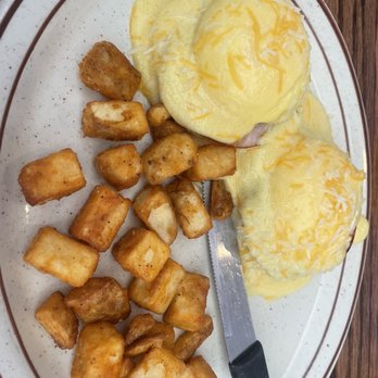 Biscuits Country Cafe - Breakfast & Brunch Near Me - Tucson, Arizona