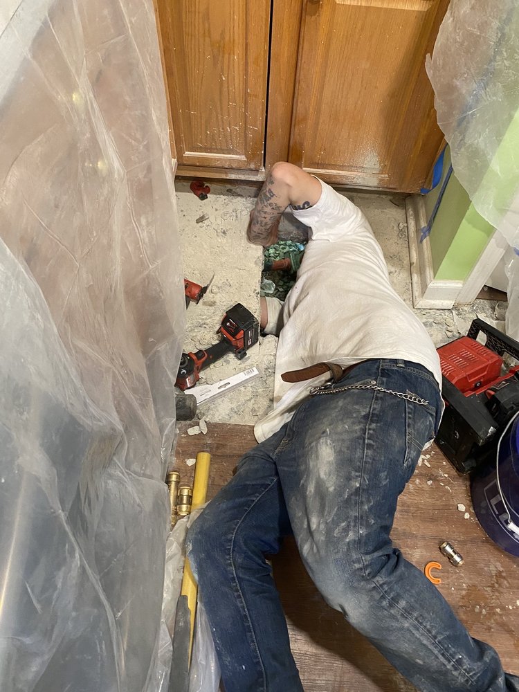 Slide of Decker Down Contracting